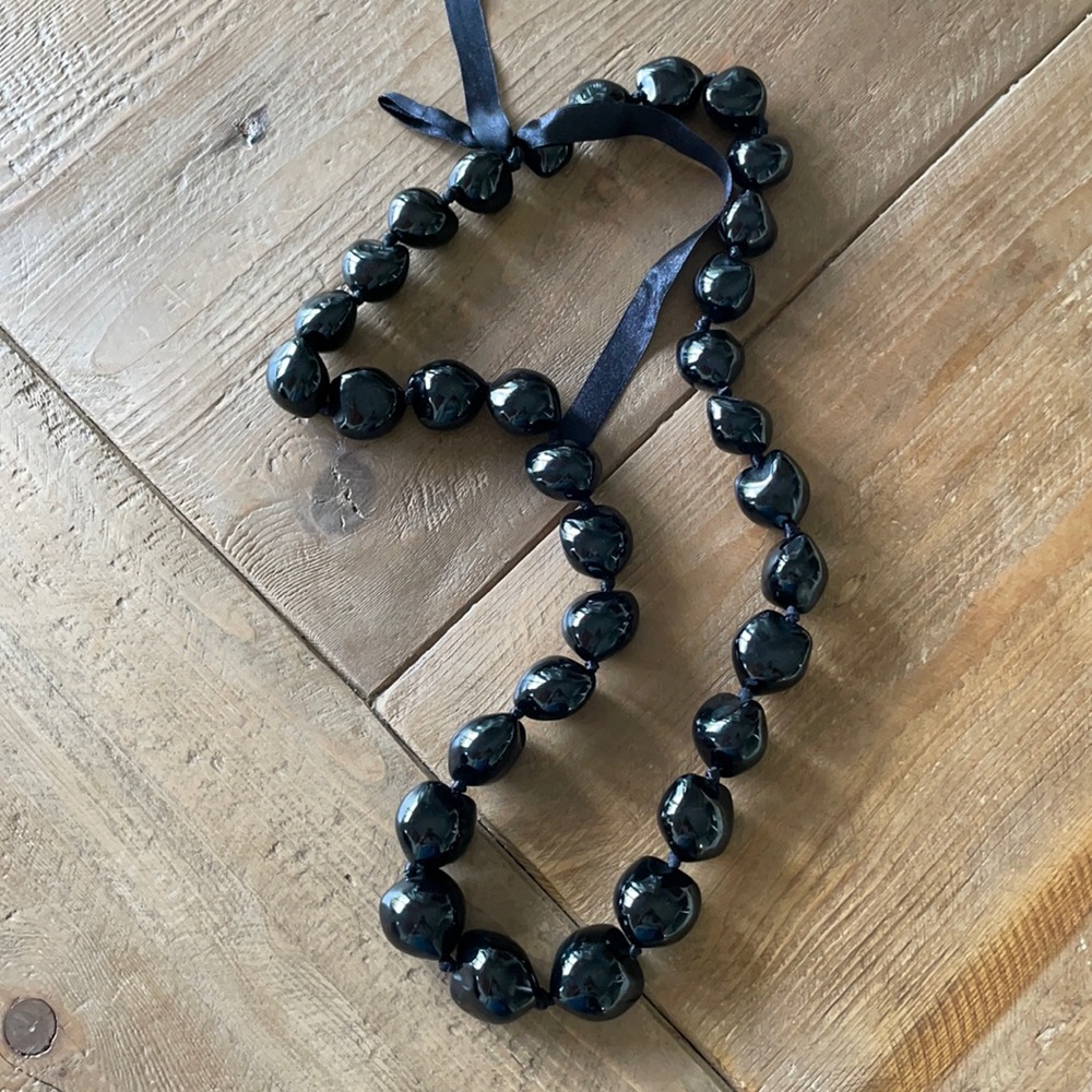 Hawaiian kukui nut bead necklace